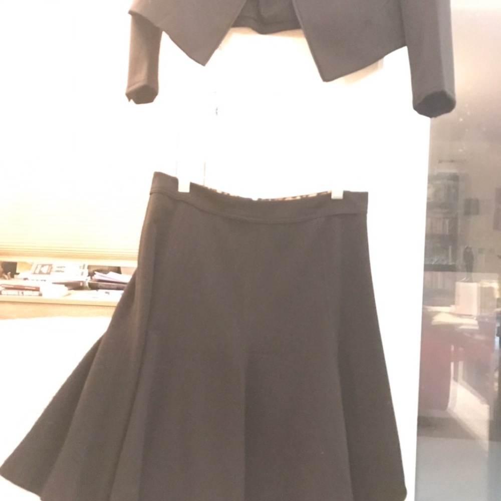 White House Black Market Skirt Set - Picture 7 of 8